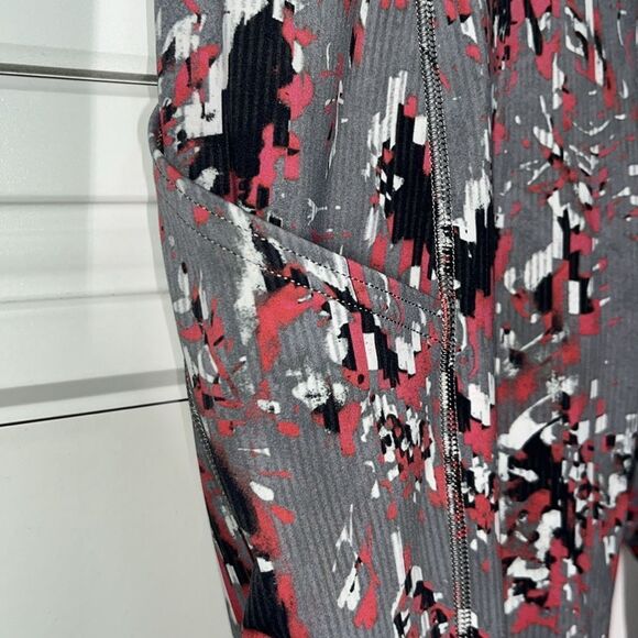 Lululemon Fast And Free High Rise Legging Size 4 - Picture 6 of 9